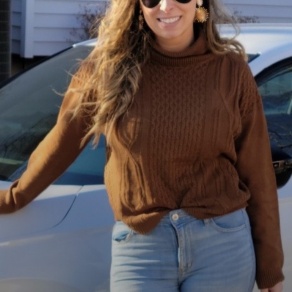 ✨4 for $15✨ Brown Turtle Neck Cable Knit Sweater